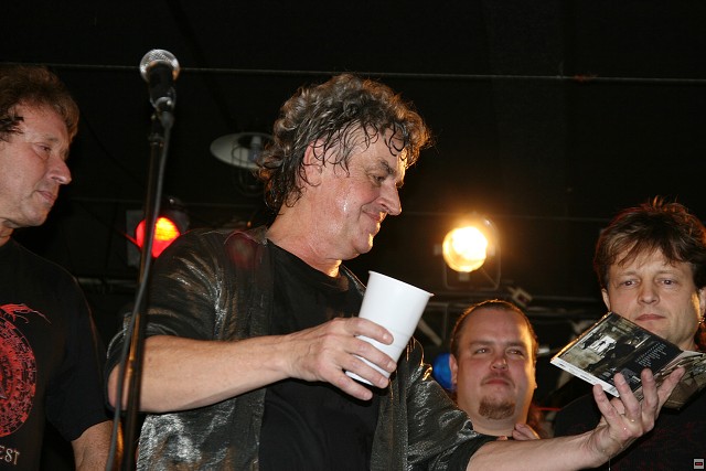 img00008.jpg