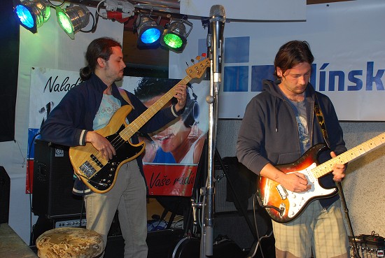 img00002.jpg