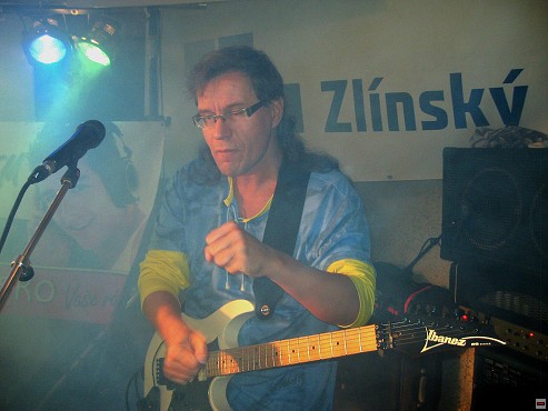 img00017.jpg