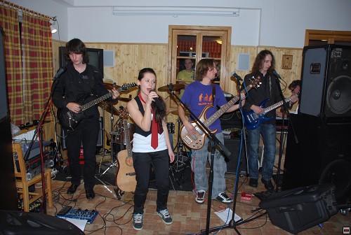 img00004.jpg
