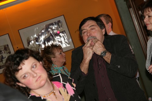 img00008.jpg