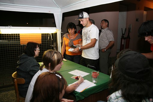 img00016.jpg