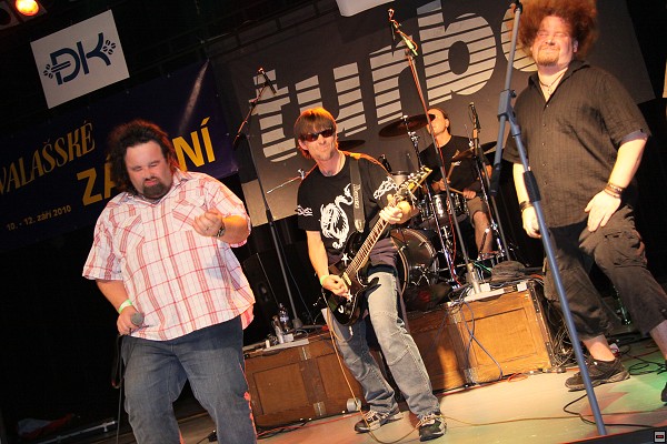 img00027.jpg