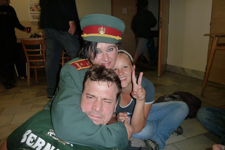 img00027.jpg
