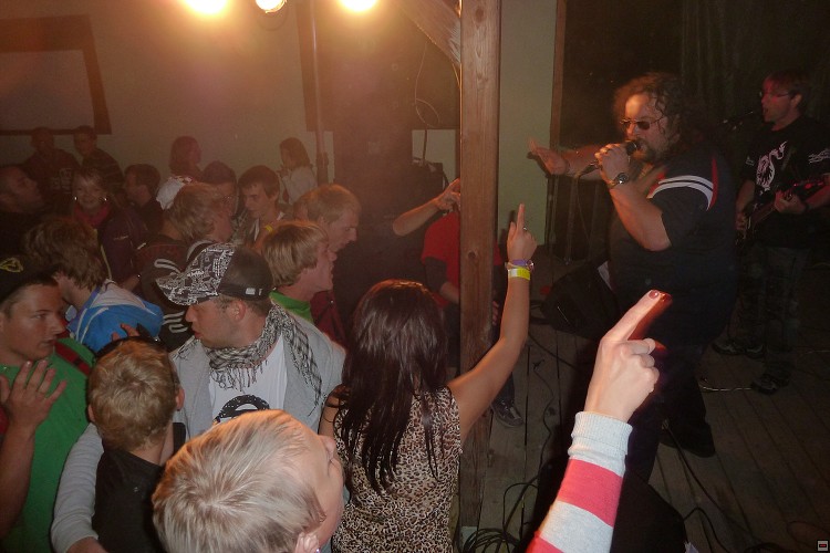 img00025.jpg