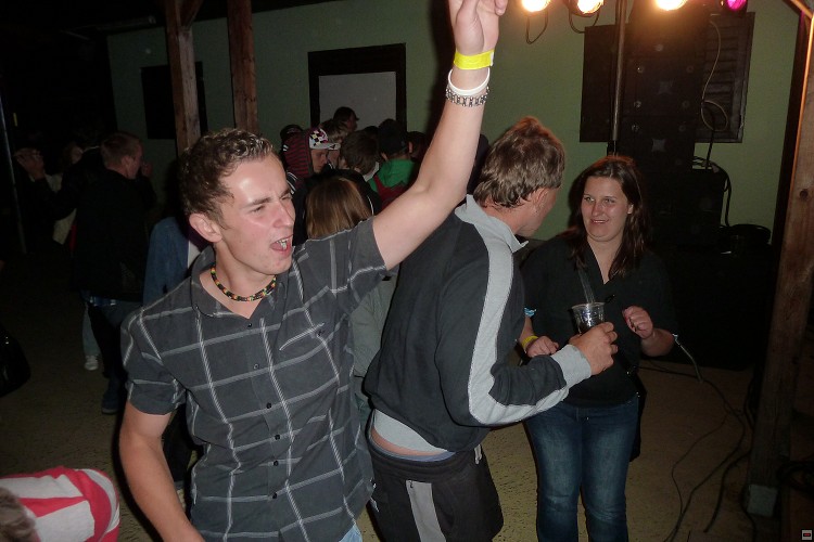 img00027.jpg