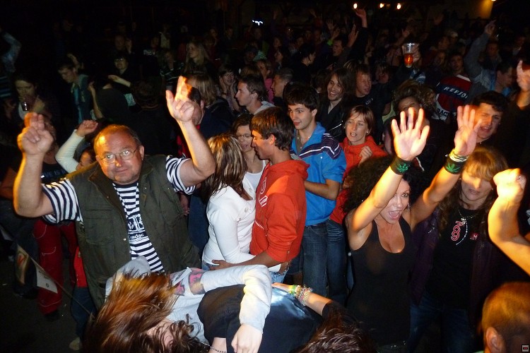 img00045.jpg