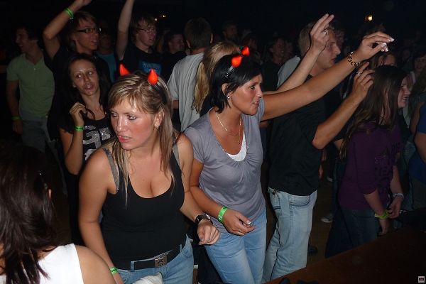 img00014.jpg