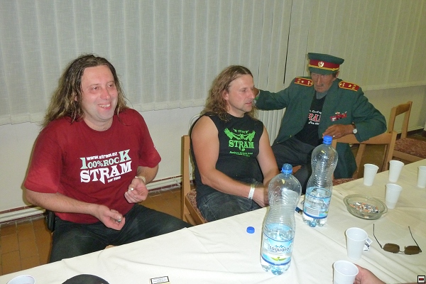 img00027.jpg
