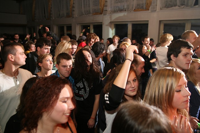 img00027.jpg