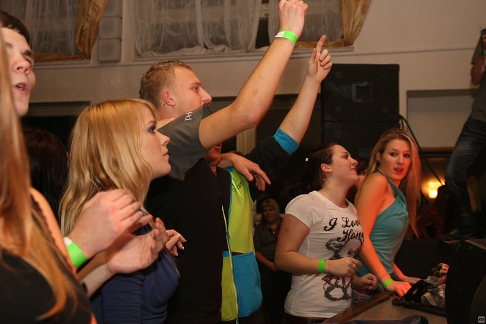 img00028.jpg