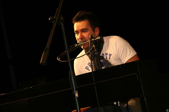 img00002.jpg