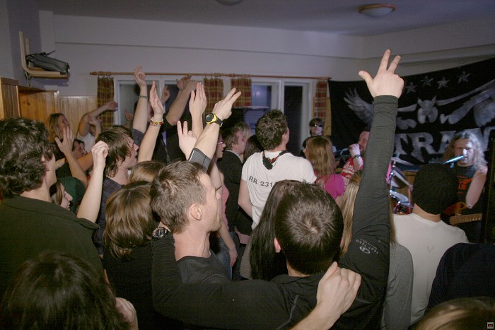 img00037.jpg
