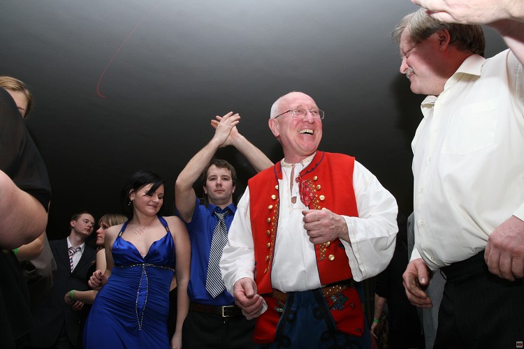 img00028.jpg