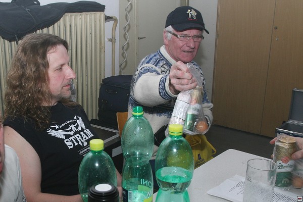 img00017.jpg