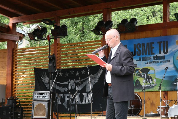 img00004.jpg