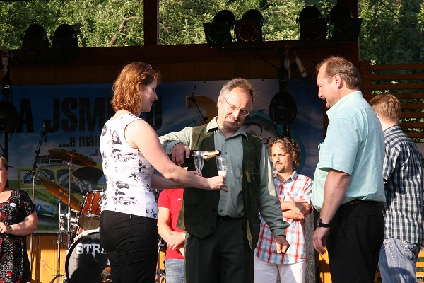 img00009.jpg