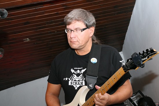 img00009.jpg