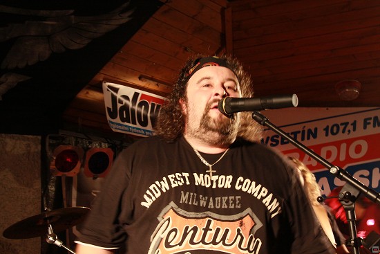 img00028.jpg