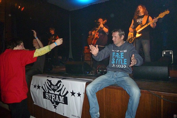 img00020.jpg