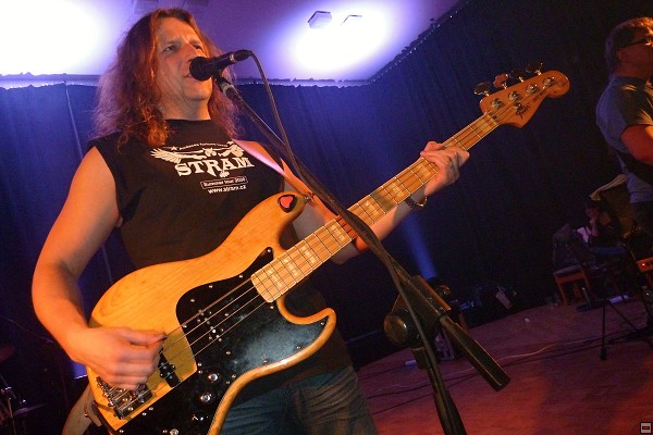 img00027.jpg