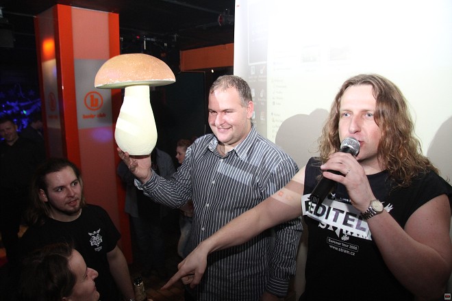 img00072.jpg
