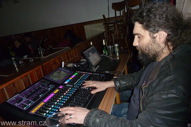 img00026.jpg