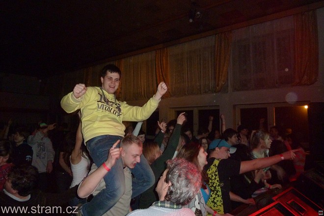 img00037.jpg