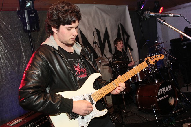 img00011.jpg