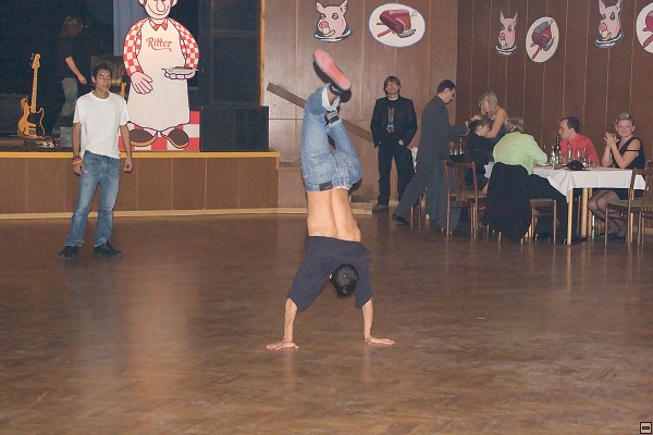 img00003.jpg