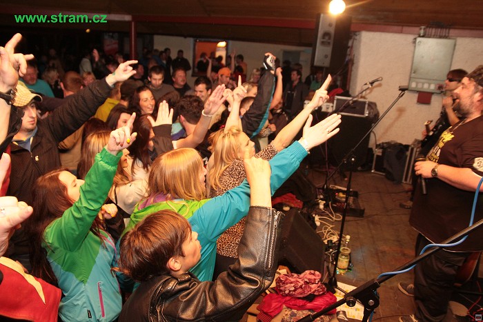 img00105.jpg