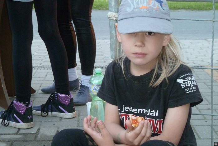 img00003.jpg