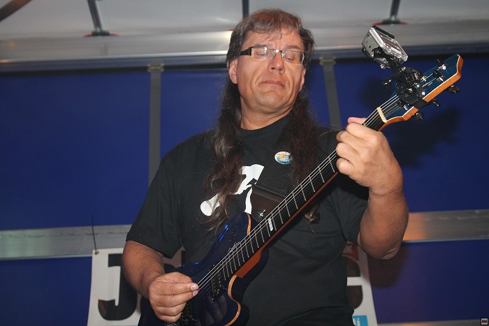 img00020.jpg