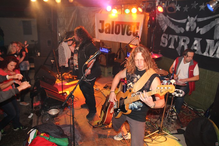 img00070.jpg