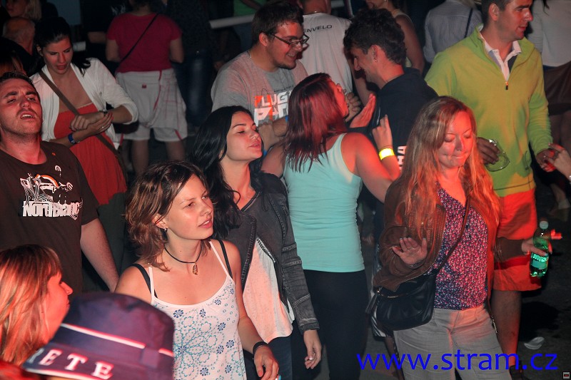 img00065.jpg