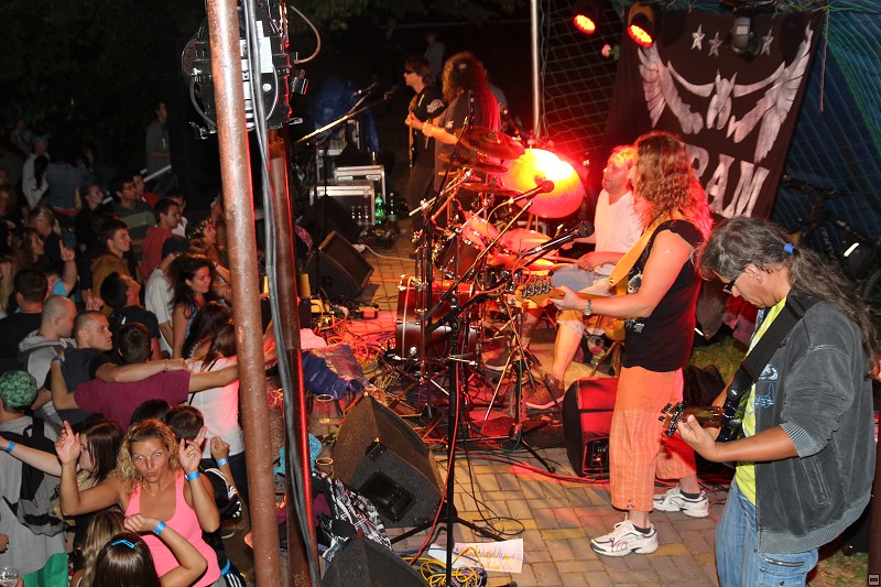 img00076.jpg