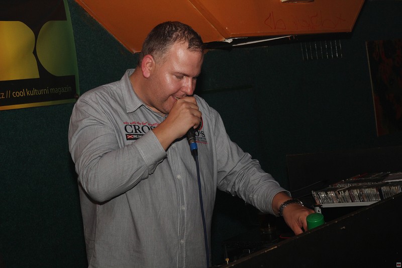 img00019.jpg