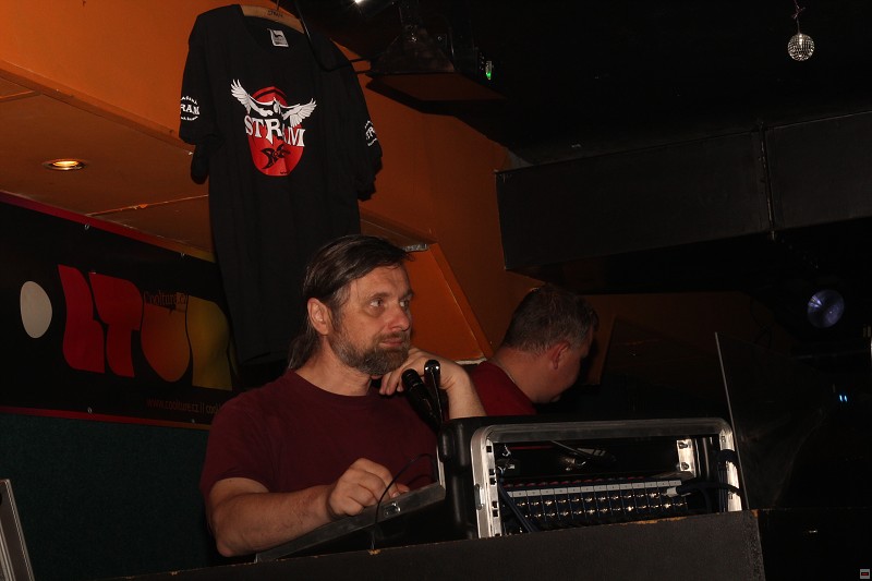 img00019.jpg