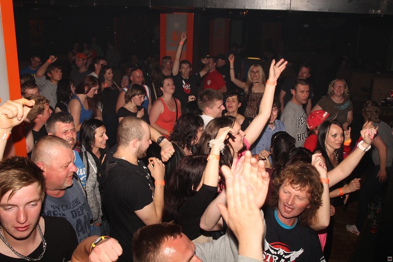 img00027.jpg