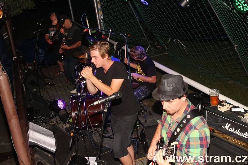 img00008.jpg