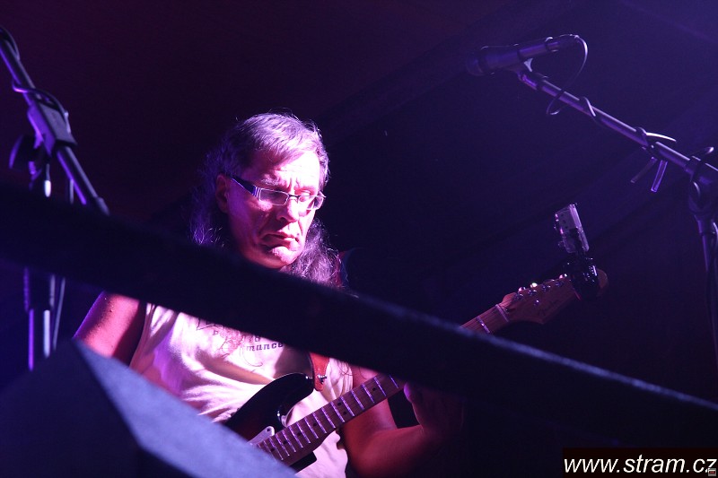 img00045.jpg