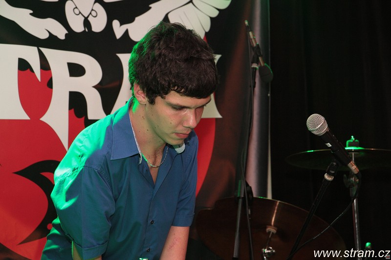 img00028.jpg
