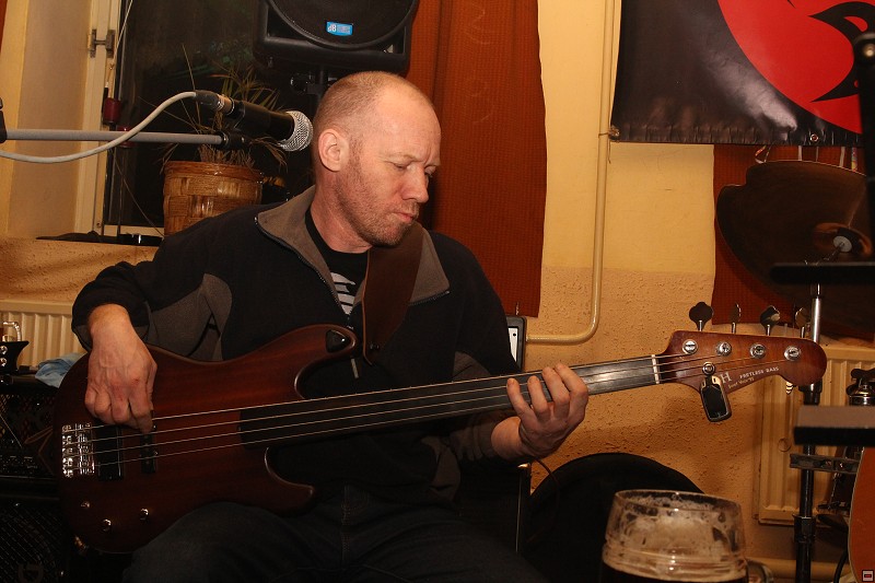 img00003.jpg