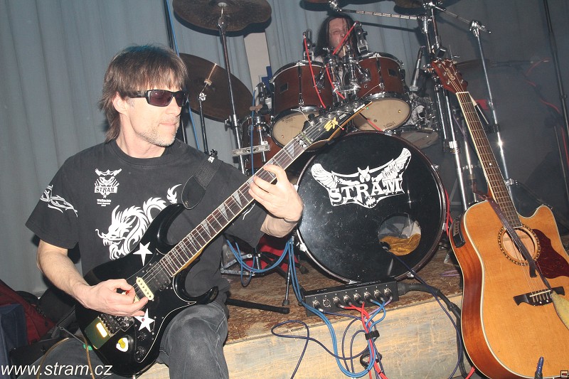 img00103.jpg