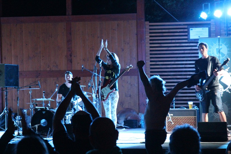 img00003.jpg