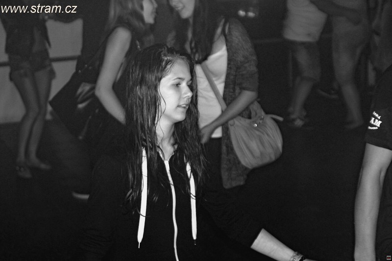 img00107.jpg