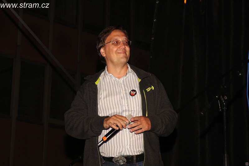 img00004.jpg